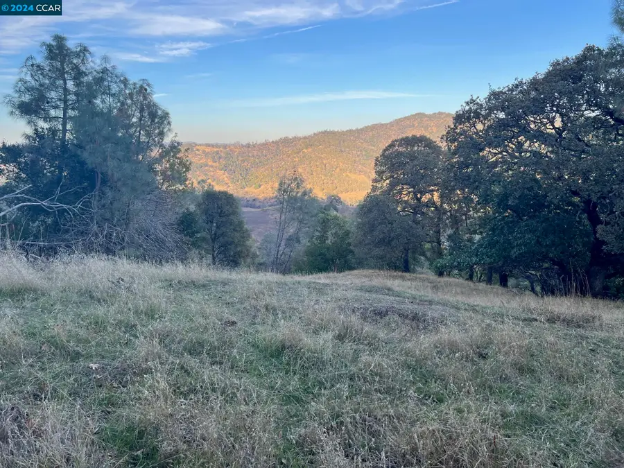 197 Country Club Lane, Napa, CA 94558 - #2