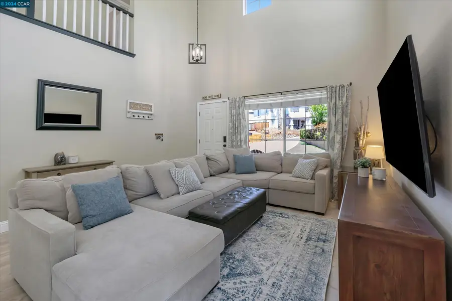 624 Ross Cir, Martinez, CA 94553 - Image #3