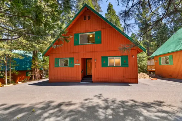 28525 S Stan Ct, Strawberry, CA 95375