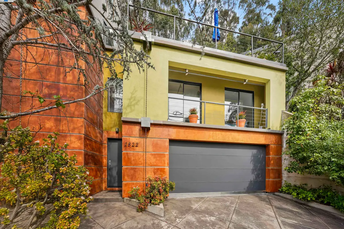 1822 Arrowhead Dr, Oakland, CA 94611 - Image #1