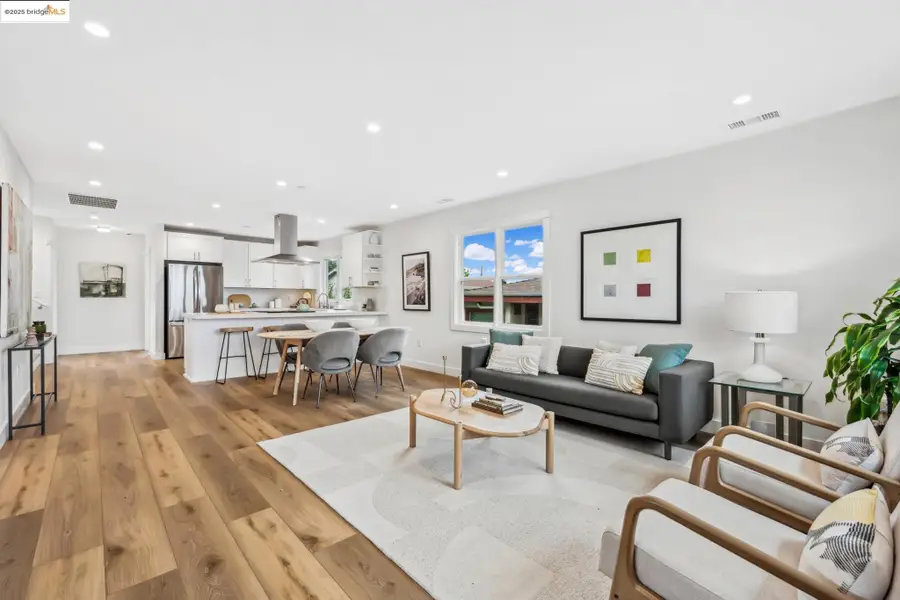 667 & 667A Alcatraz Ave, Oakland, CA 94609 - Image #3