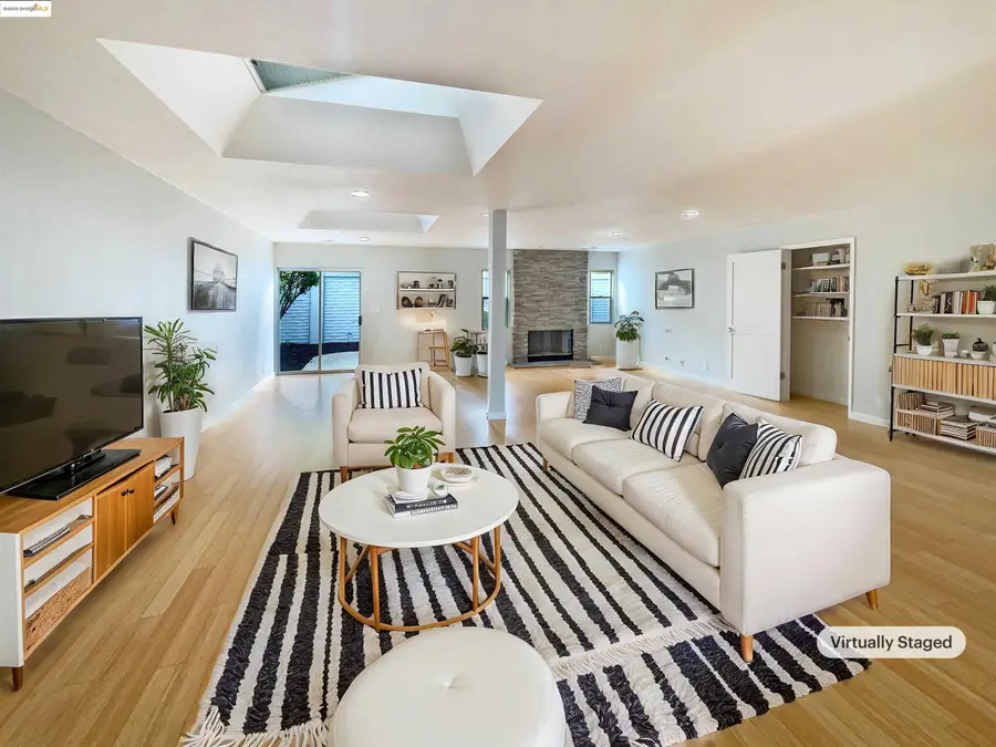 883 Calle De Verde, San Jose, CA 95136 - Image #2