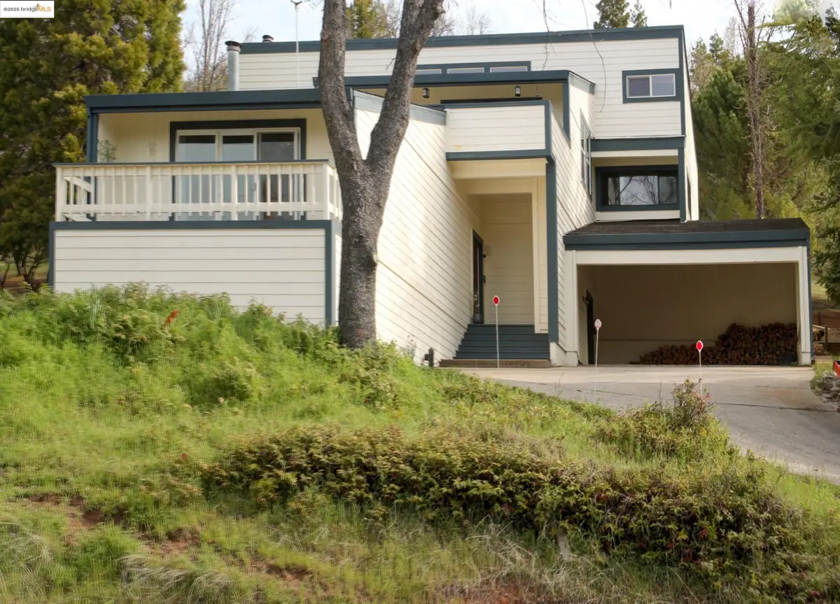 20239 Pine Mountain Dr, Groveland, CA 95321 - Image #1