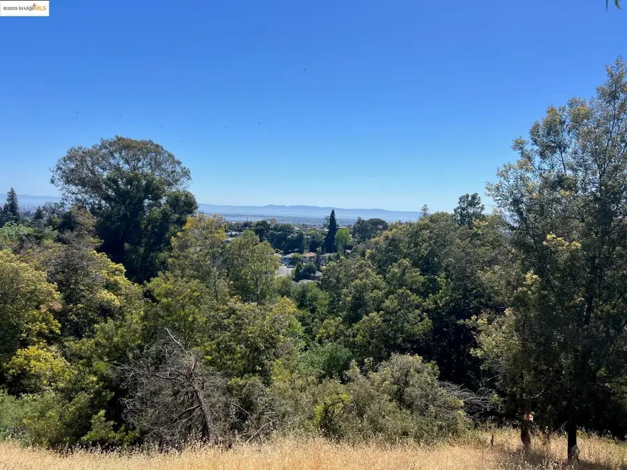 3257 Monterey Blvd., Oakland, CA 94602 - Image #2