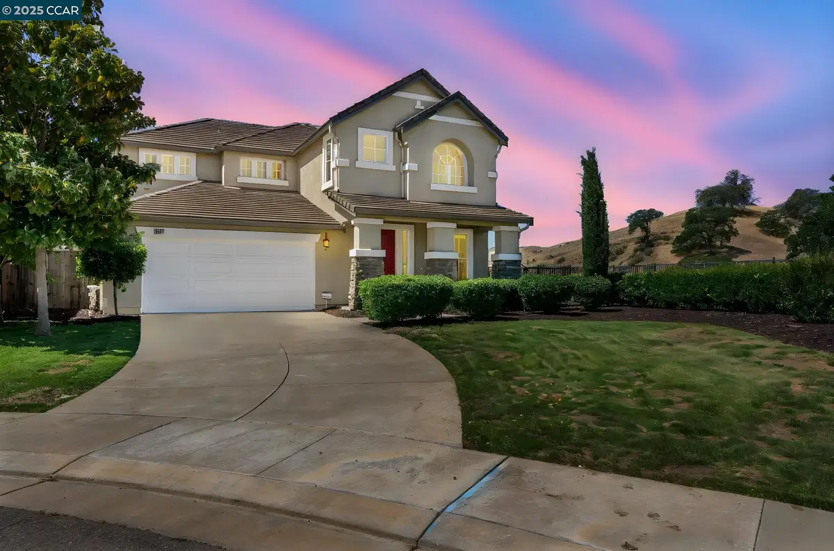 9028 Tee Box Ct, Patterson, CA 95363 - Image #1