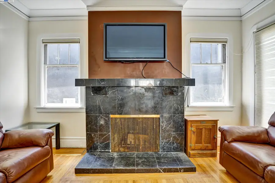 5378 Broadway, Oakland, CA 94618 - Image #2