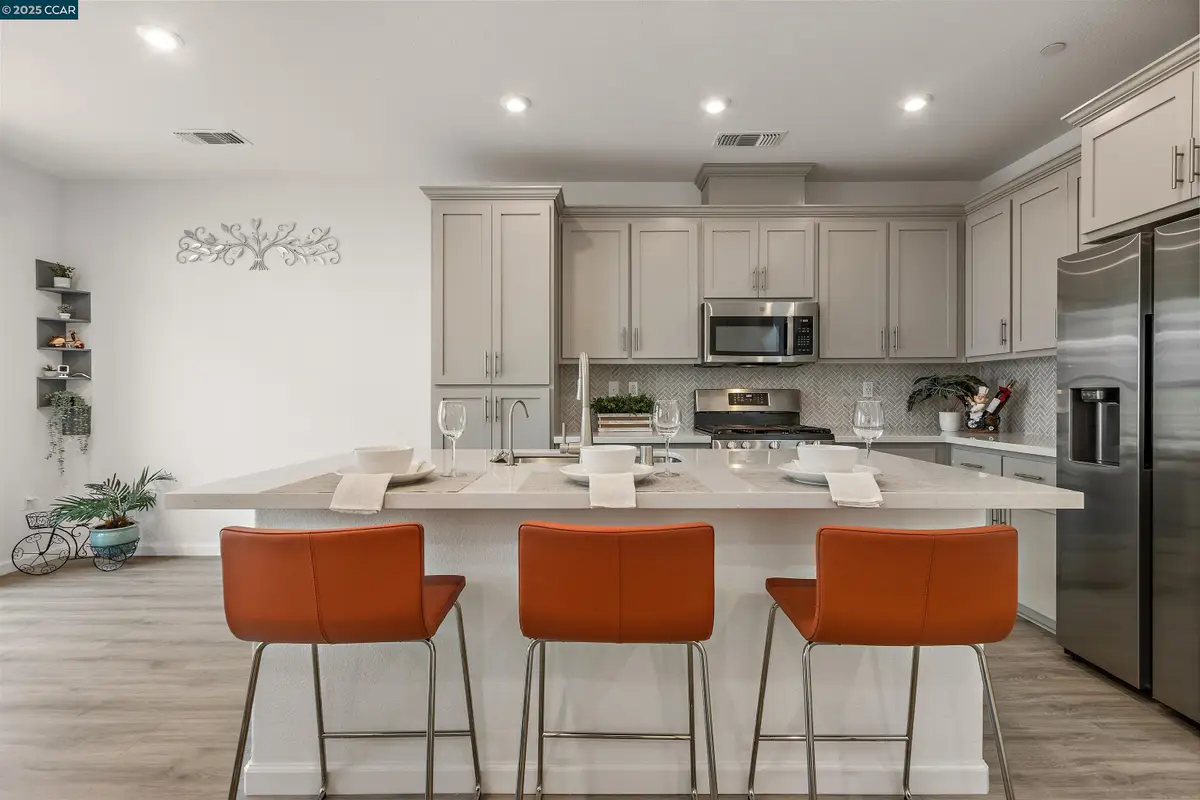 28 Springbrook Ln, Pittsburg, CA 94565 - Image #1