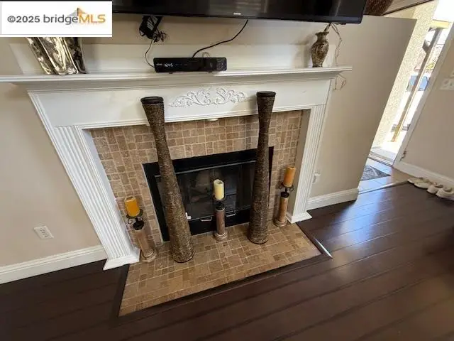 991 Village Cir, Oakland, CA 94607 - Image #3