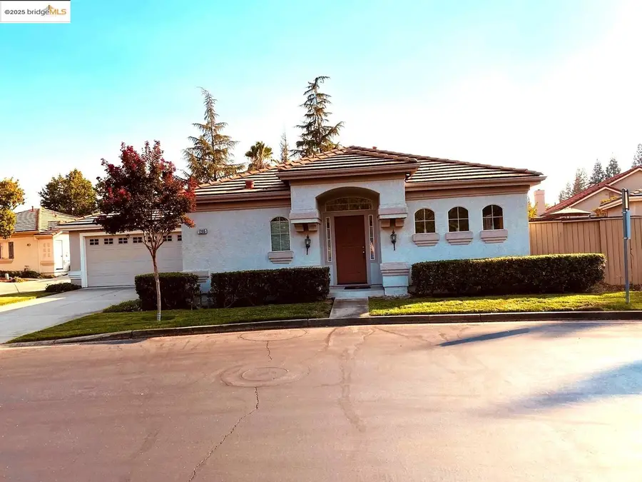 1205 Albrighton Drive, Folsom, CA 95630 - #2