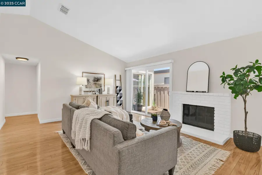 7 Clark Creek Circle, Clayton, CA 94517 - Image #3