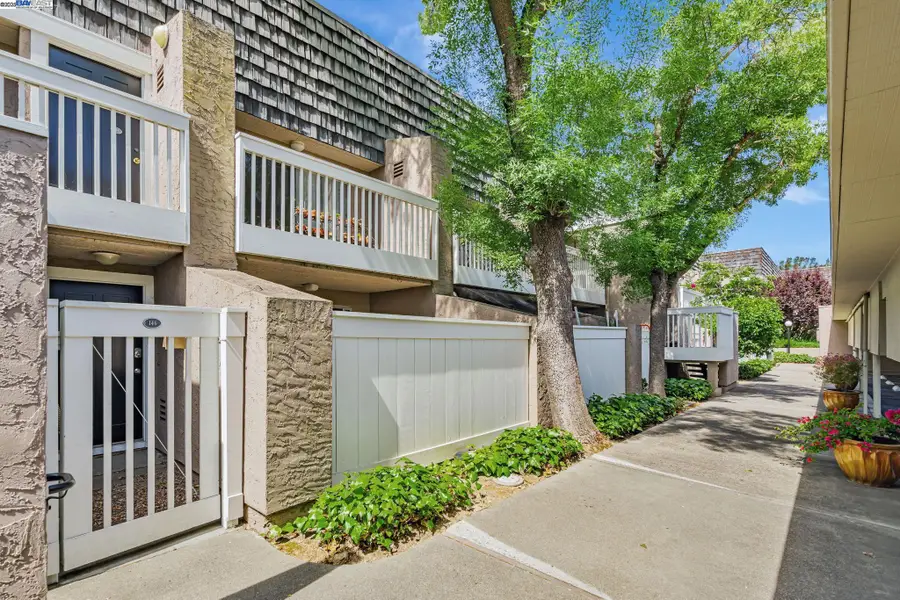 675 Sharon Park Dr #245, Menlo Park, CA 94025 - Image #2
