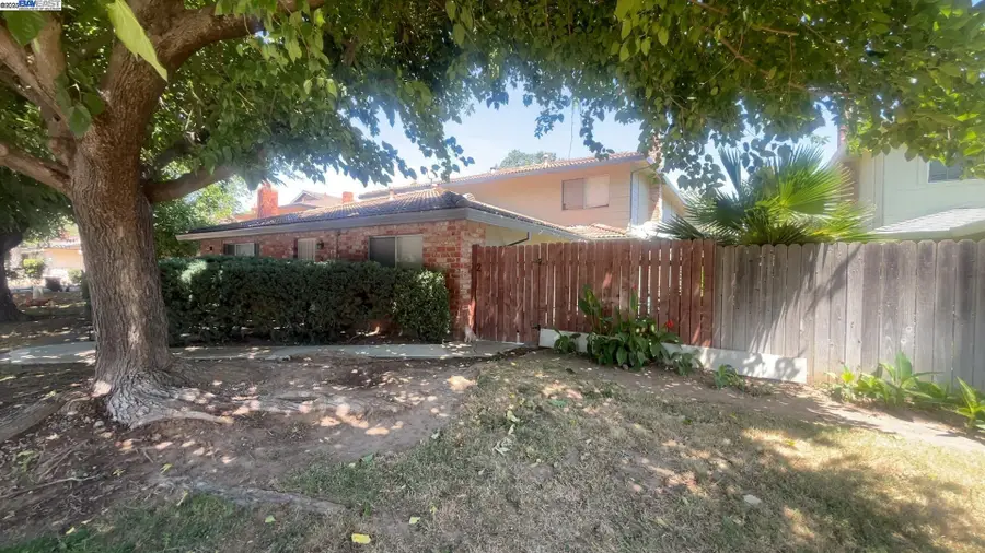 5519 Keoncrest Circle, Sacramento, CA 95841 - Image #2
