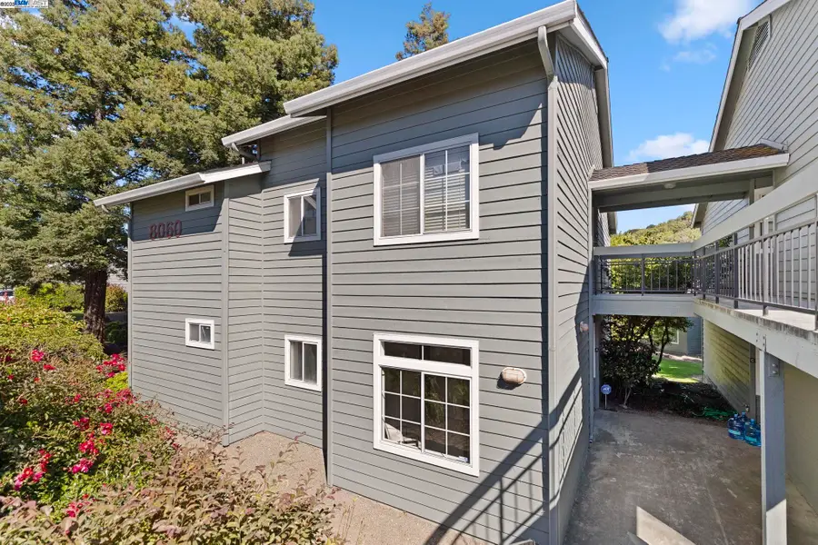 8060 Mountain View Dr #A, Pleasanton, CA 94588 - Image #3