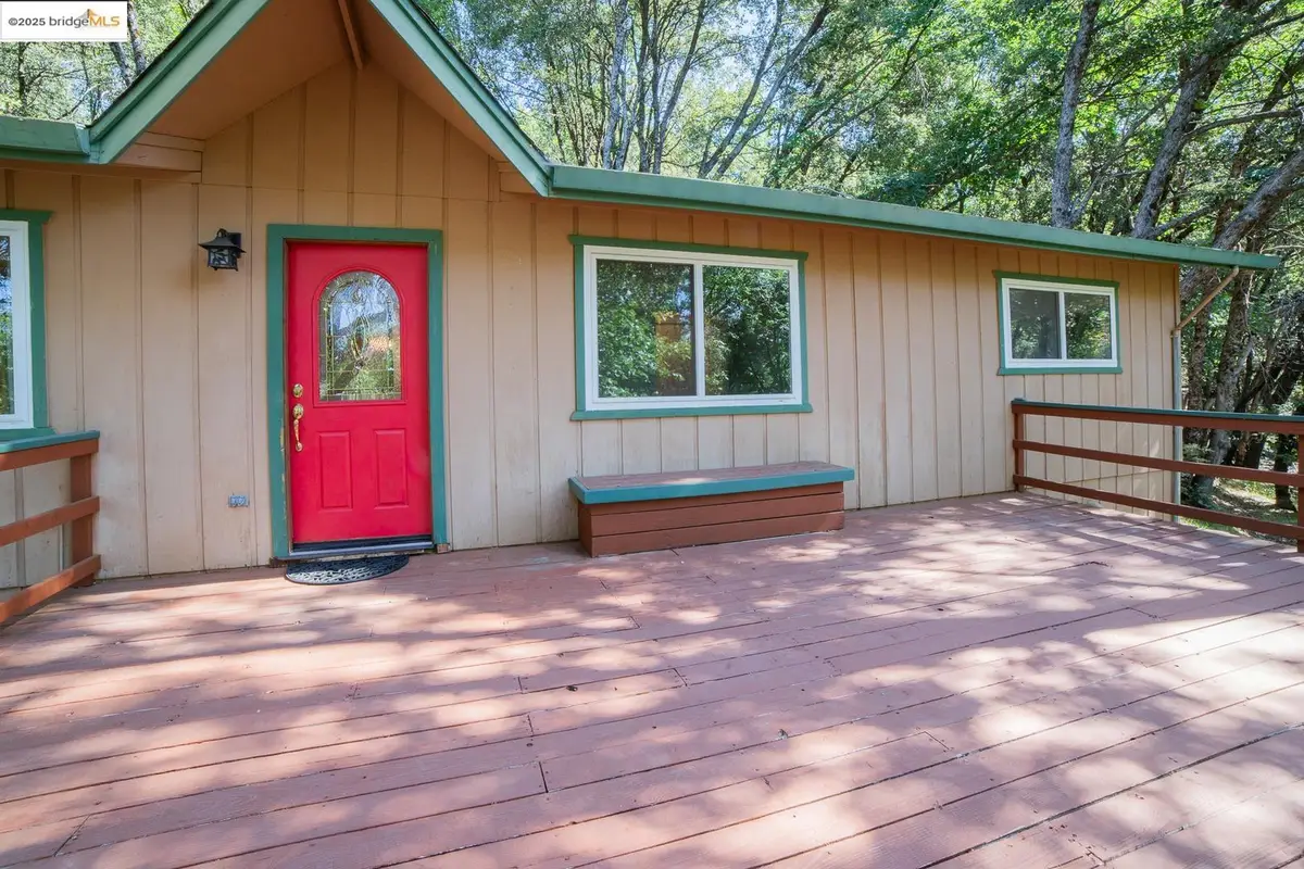 18070 Pipit Ct, Twain Harte, CA 95383 - Image #1