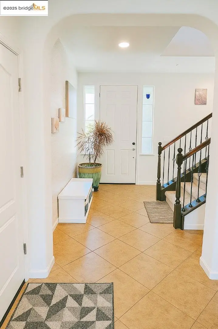 8491 Pinehollow Cir, Discovery Bay, CA 94505 - Image #3