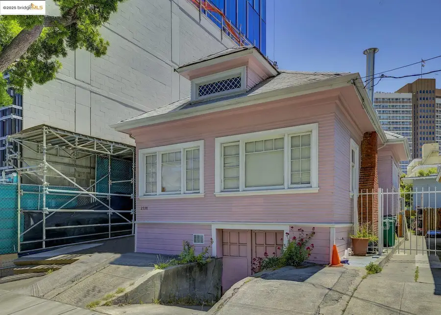 2338 Waverly St, Oakland, CA 94612 - #2