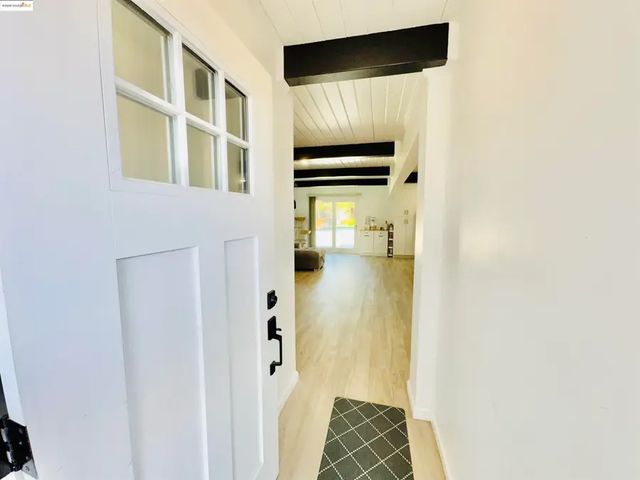 534 Rincon Rd, El Sobrante, CA 94803 - Image #2