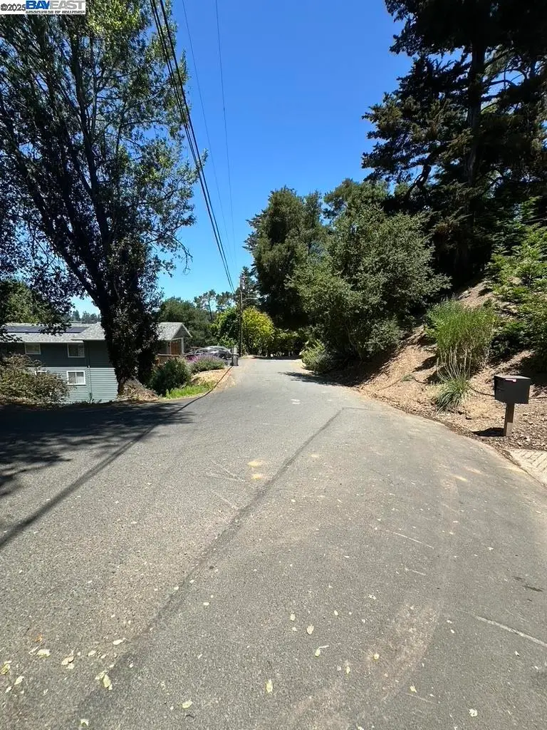Chelton Drive, Oakland, CA 94603 - Image #3