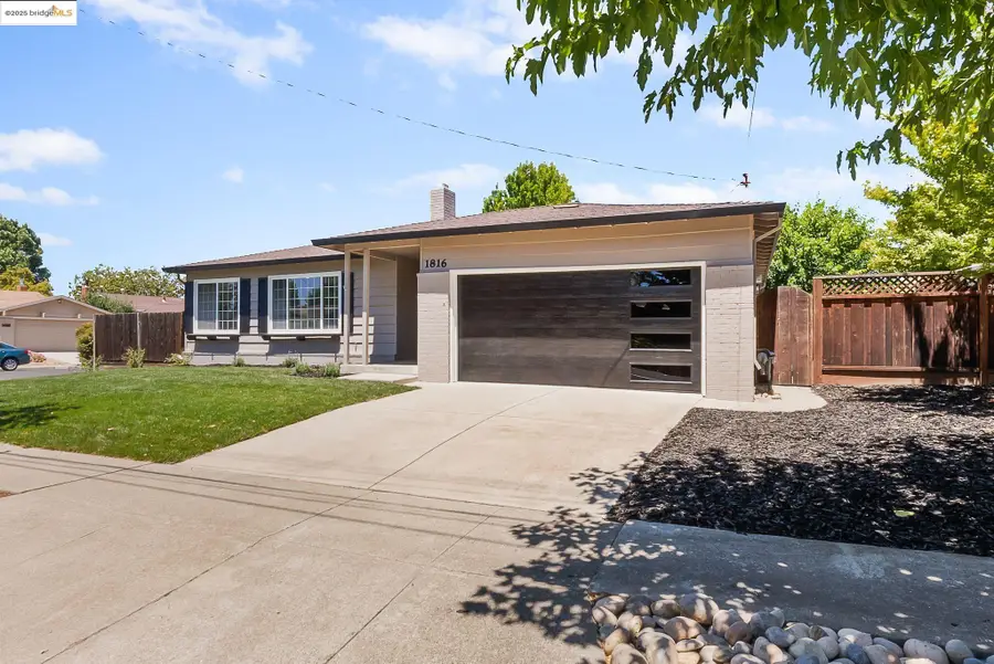 1816 Lynwood Dr, Concord, CA 94519 - Image #2