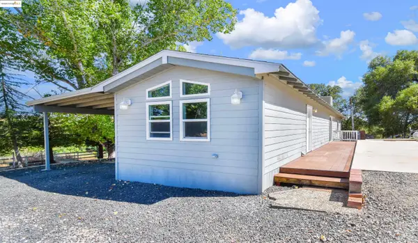 17390 Campbell Flat Rd, Sonora, CA 95370