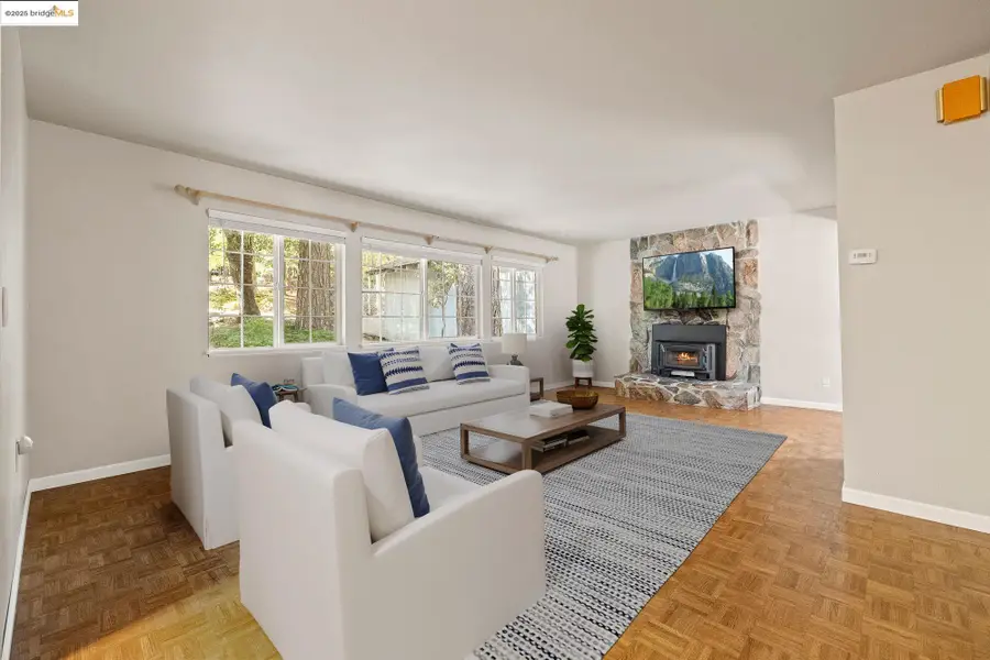 22977 Hawk Ln, Twain Harte, CA 95383 - Image #2