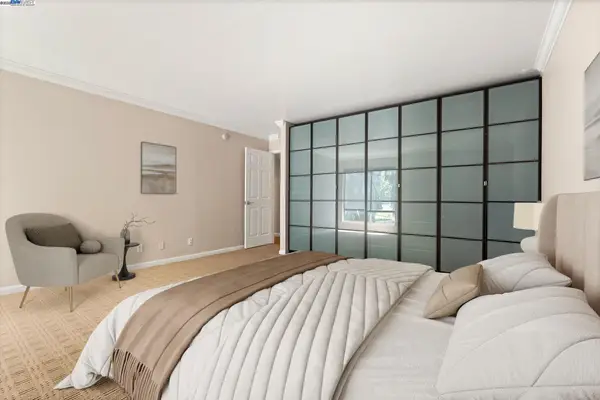 300 N Civic Dr #403, Walnut Creek, CA 94596