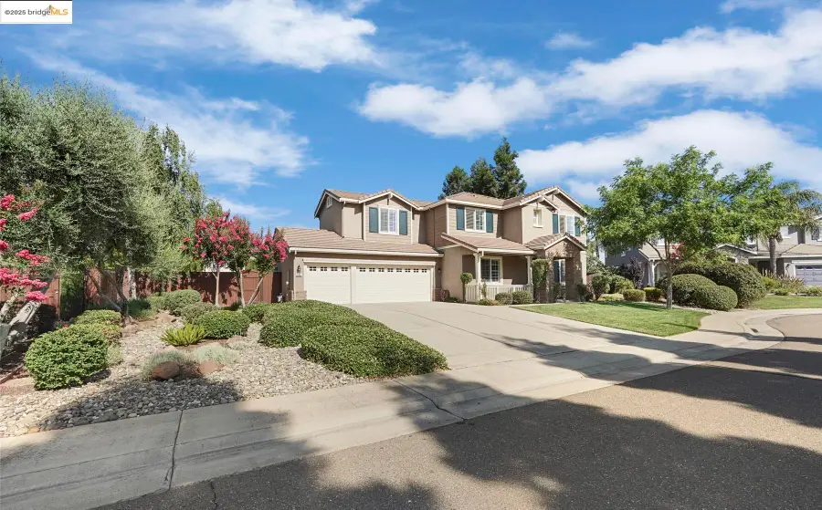 588 Barsetti Ct., Galt, CA 95632 - Image #2