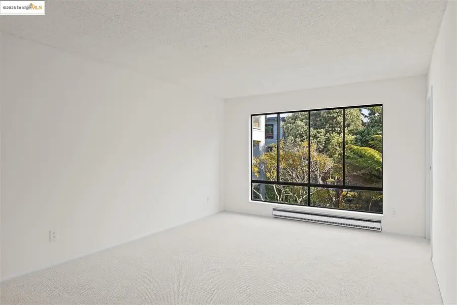 7 Commodore Dr #355, Emeryville, CA 94608 - Image #2
