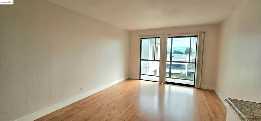 4 Captain Dr #E405, Emeryville, CA 94608 - Image #3