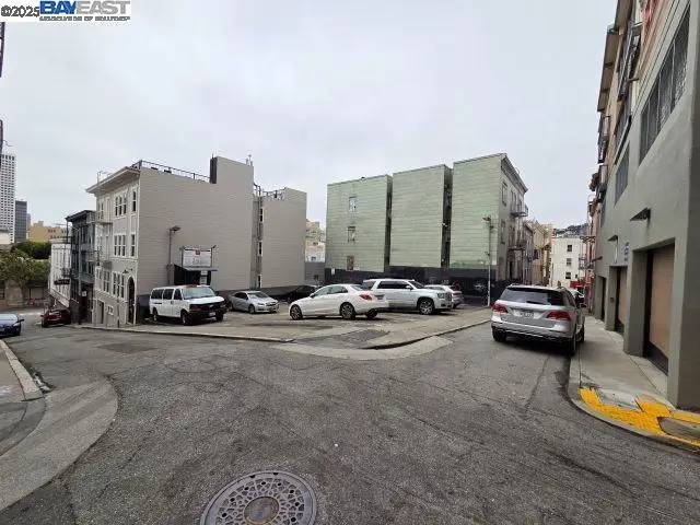 65 Fresno St, San Francisco, CA 94133 - #2