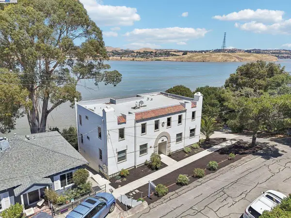 352 Winslow St, Crockett, CA 94525