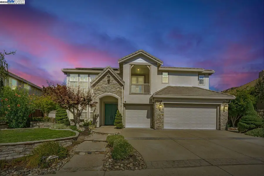 5391 Fernbank Dr, Concord, CA 94521 - Image #2