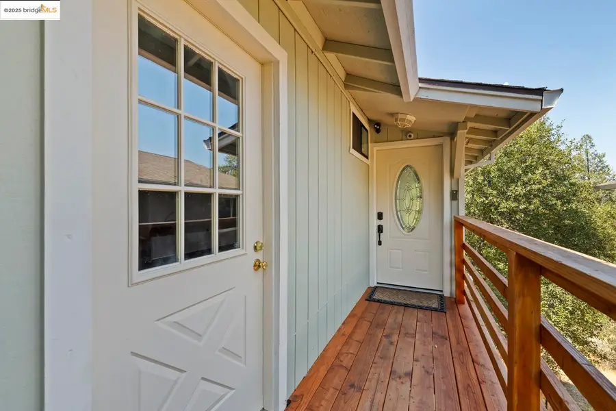 18670 Cedar St, Tuolumne, CA 95379 - Image #2