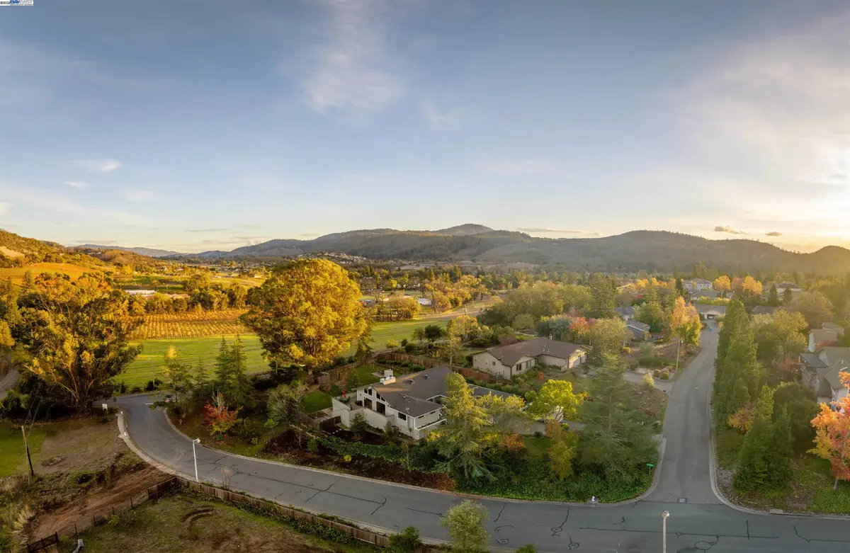 676 Scotland Court, Santa Rosa, CA 95409 - Image #1