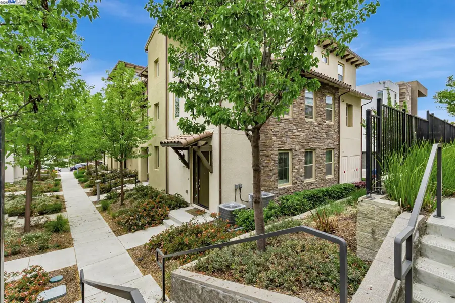 223 William Manly Street #1, San Jose, CA 95136 - Image #2