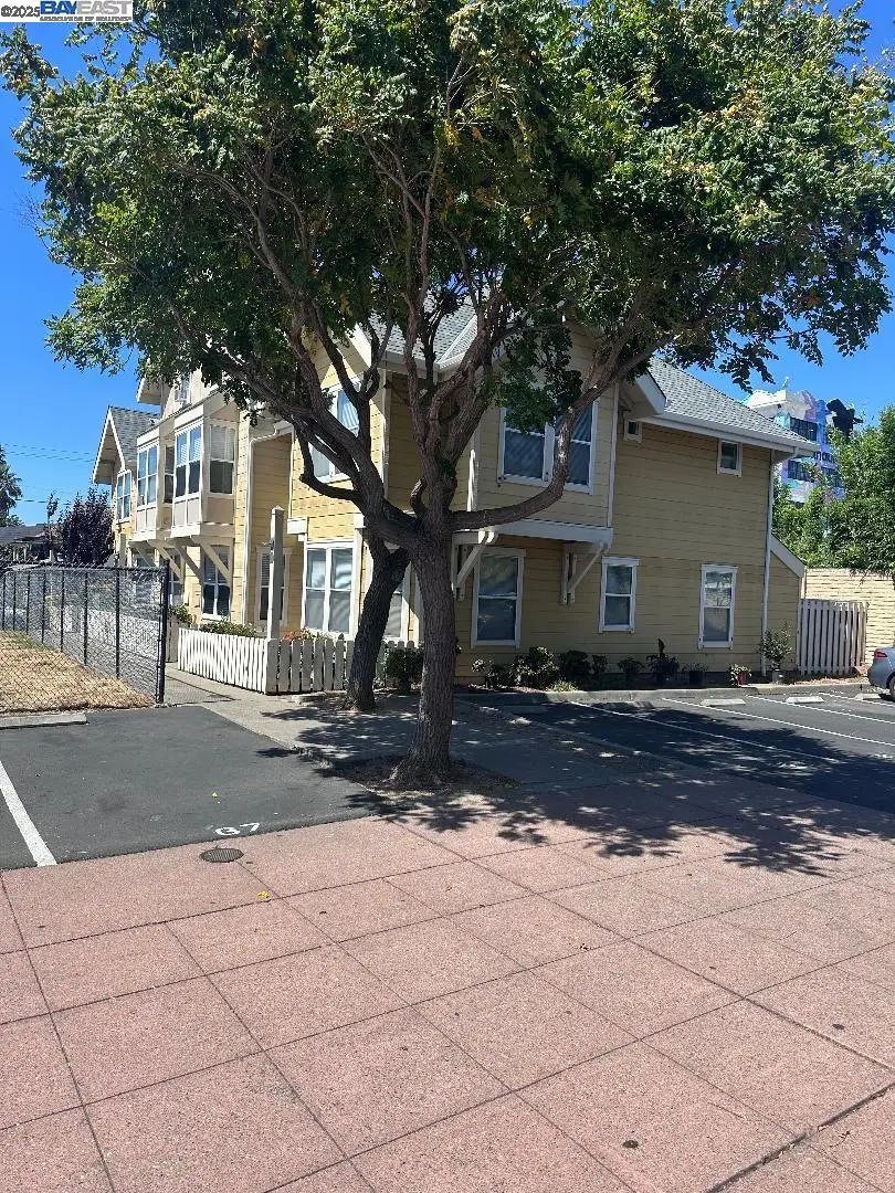 1021 Santa Ines Ct, Oakland, CA 94601 - Image #3