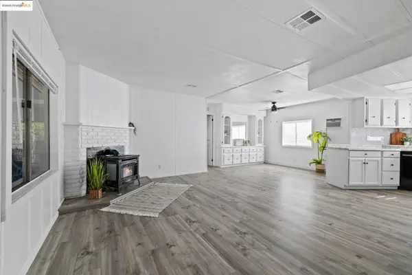 18801 Chabroullian Ln, Jamestown, CA 95327