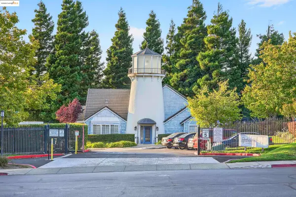 165 Lighthouse Dr, Vallejo, CA 94590