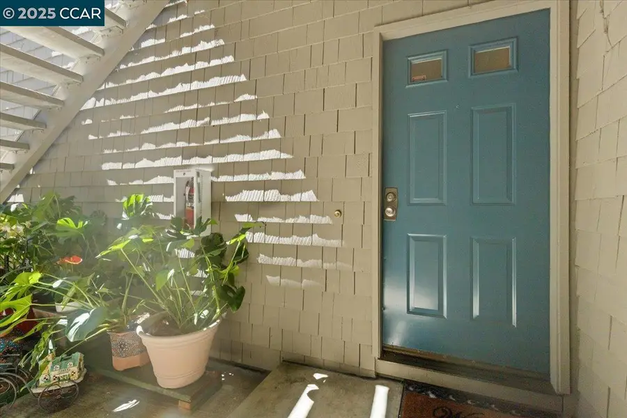 1063 Foxchase Dr, San Jose, CA 95123 - Image #3