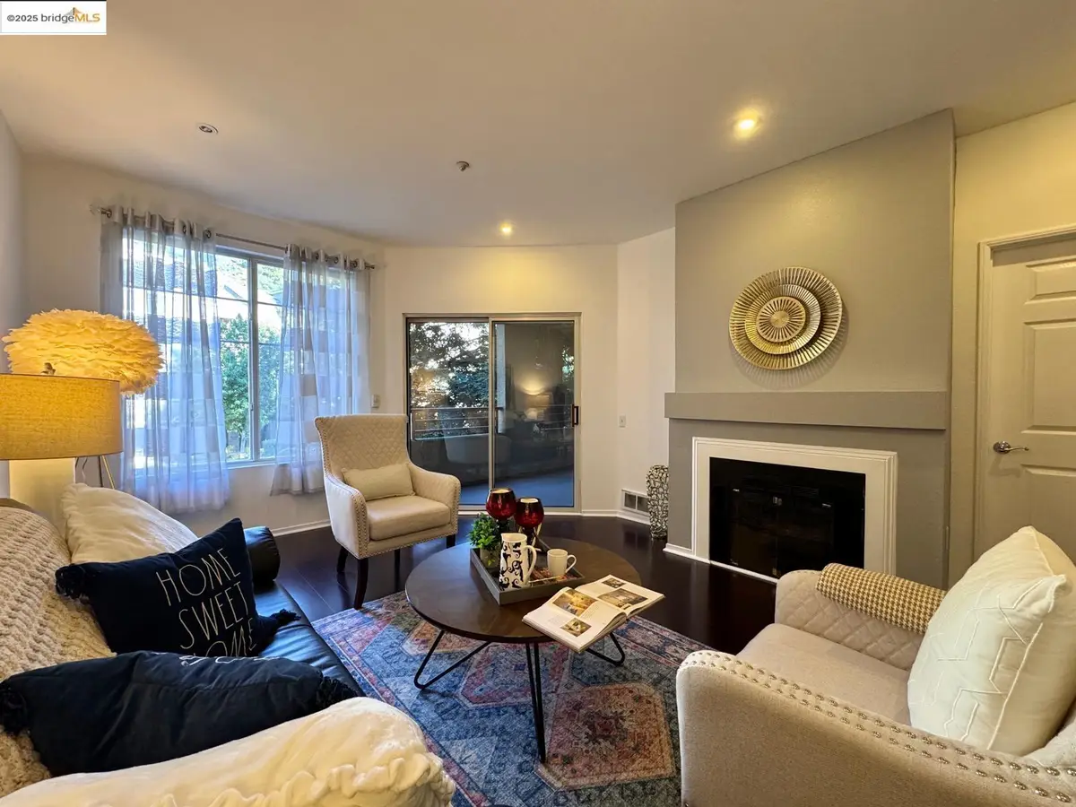 320 Caldecott Ln #127, Oakland, CA 94618 - Image #1