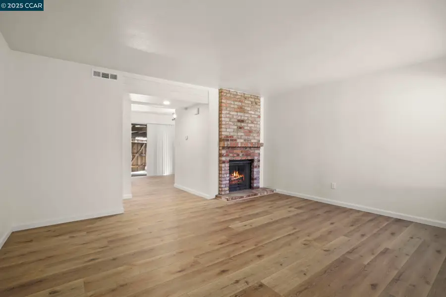 982 Juniper Ct, Crockett, CA 94525 - Image #3