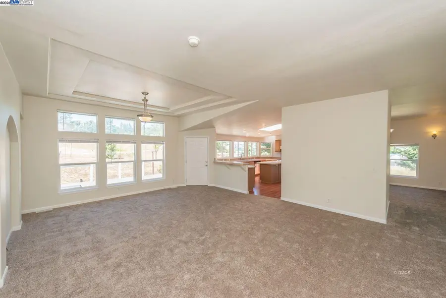 72 Alder Creek Rd, Lewiston, CA 96052 - Image #2