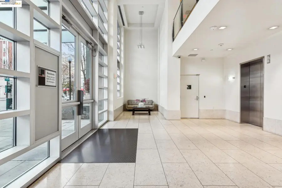 585 9th #422, Oakland, CA 94607 - Image #3