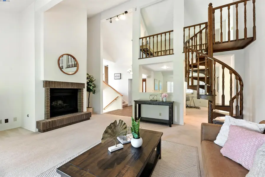 646 Bella Vista Ct, Fremont, CA 94539 - Image #3