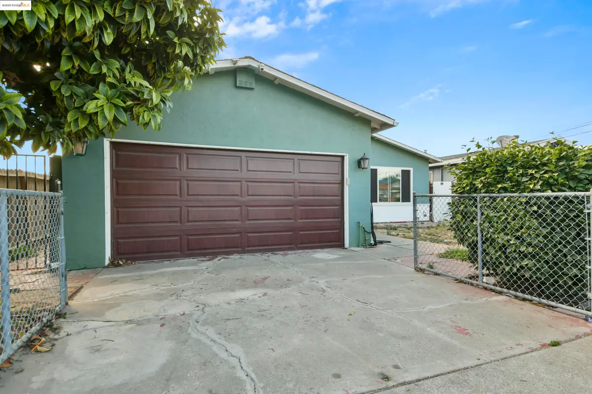 447 S 16th St, Richmond, CA 94804 - Image #1