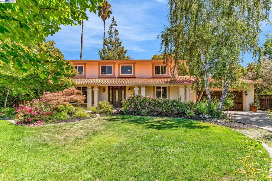 38 Barcelona Pl, Danville, CA 94526 - Image #2