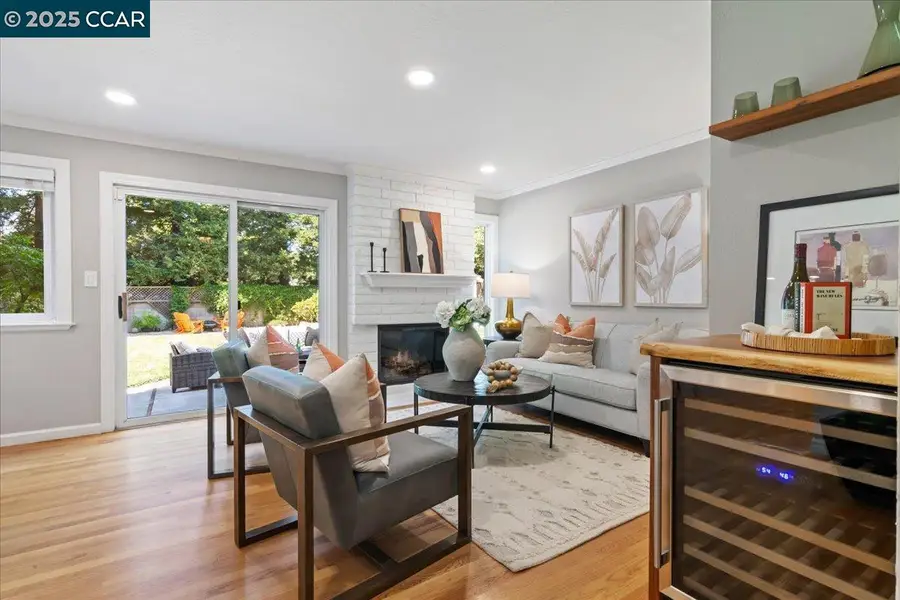 587 El Capitan Dr, Danville, CA 94526 - Image #2