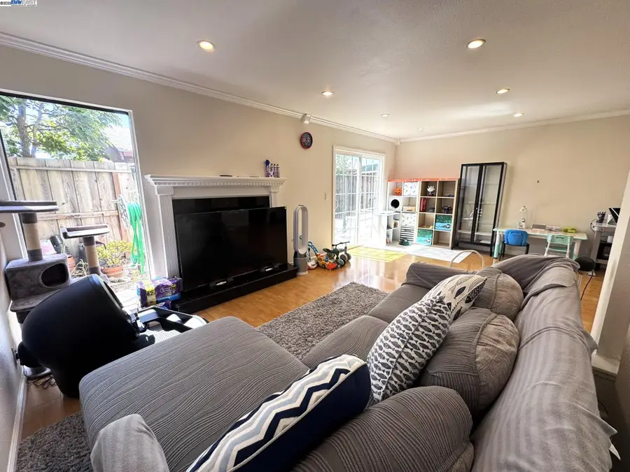 19901 Forest Ave, Castro Valley, CA 94546 - Image #3