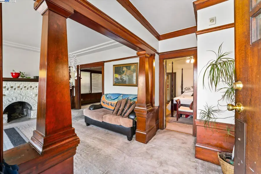 835 Apgar St, Oakland, CA 94608 - Image #3