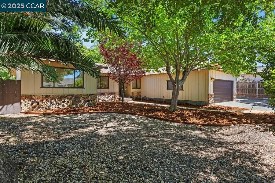 1167 Kaski Ln, Concord, CA 94518 - #2